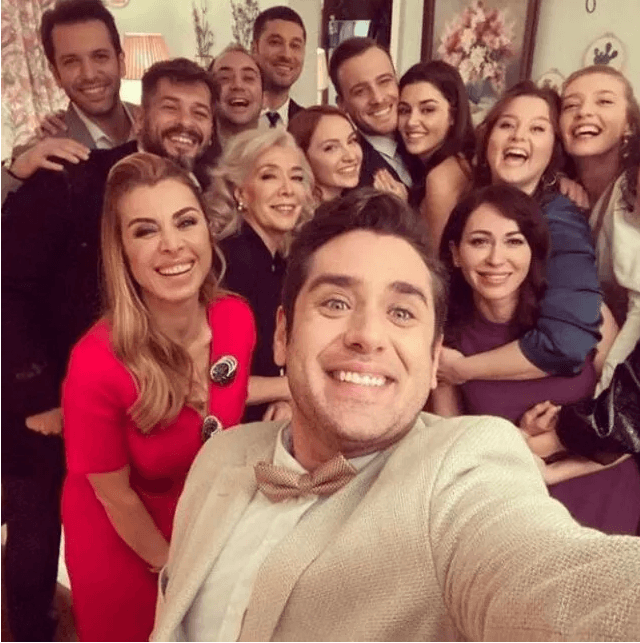 Defalarca inkar etmişlerdi! Hande Erçel ile Kerem Bürsin aşkı ortaya mı çıktı? - Sayfa:4