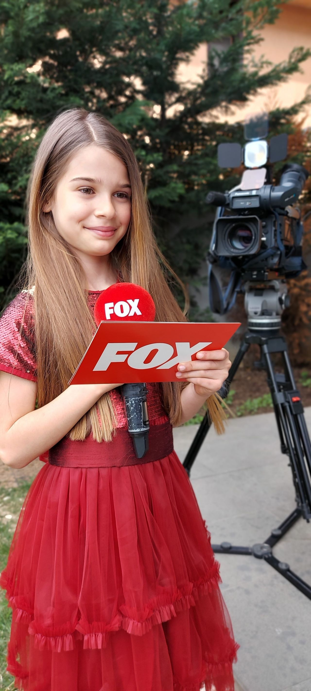 FOX'un çocuk oyuncuları FOX Haber'de ve dizi çekimlerinde görev aldı! - Sayfa:4