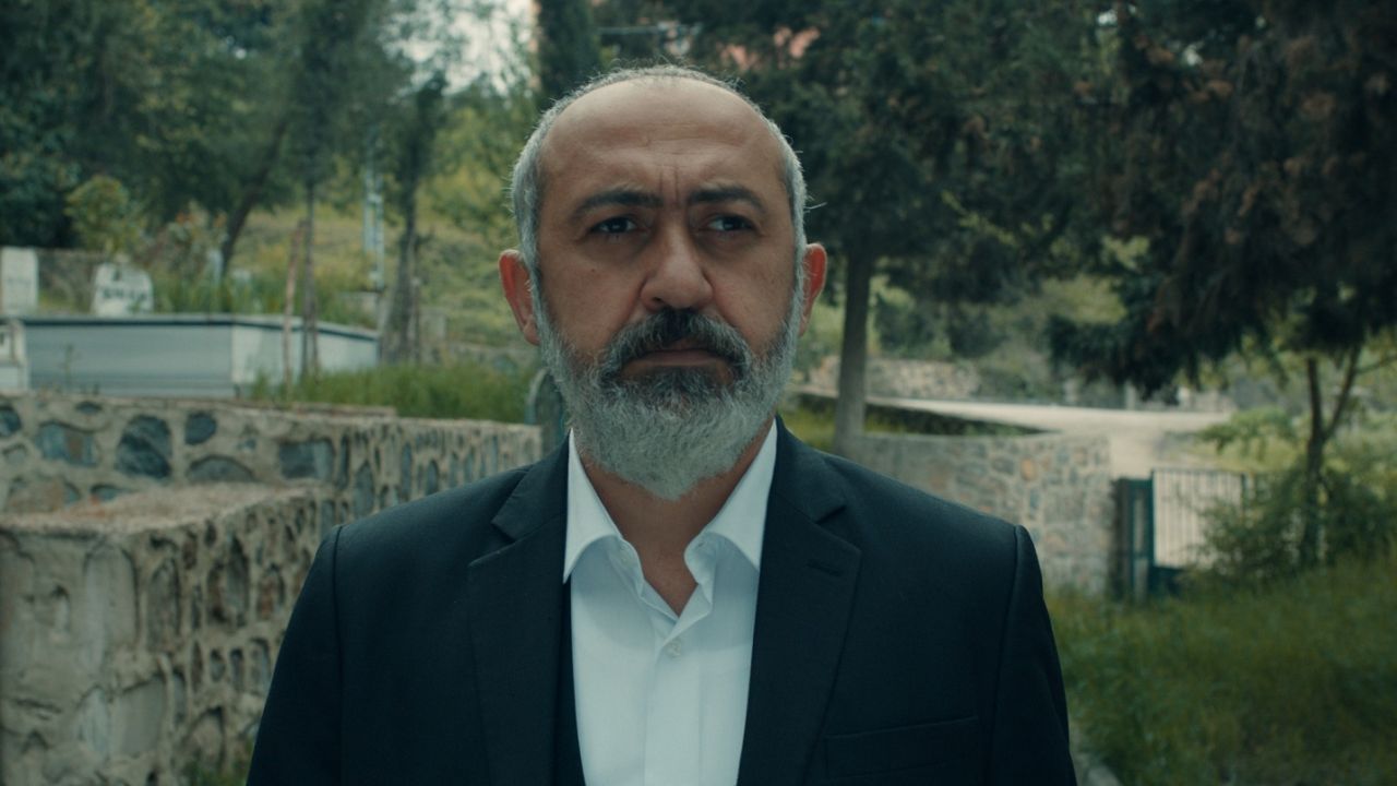 Çukur dizisinde izleyiciyi yasa boğan ölüm! İdris Baba'nın can yoldaşı Emmi veda etti - Sayfa:4