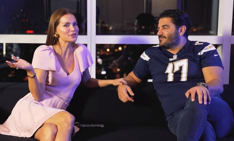 Uğur Akkuş'tan çok konuşulacak itiraf: Ebru'nun yüzüne bile bakmadım! - Sayfa:2