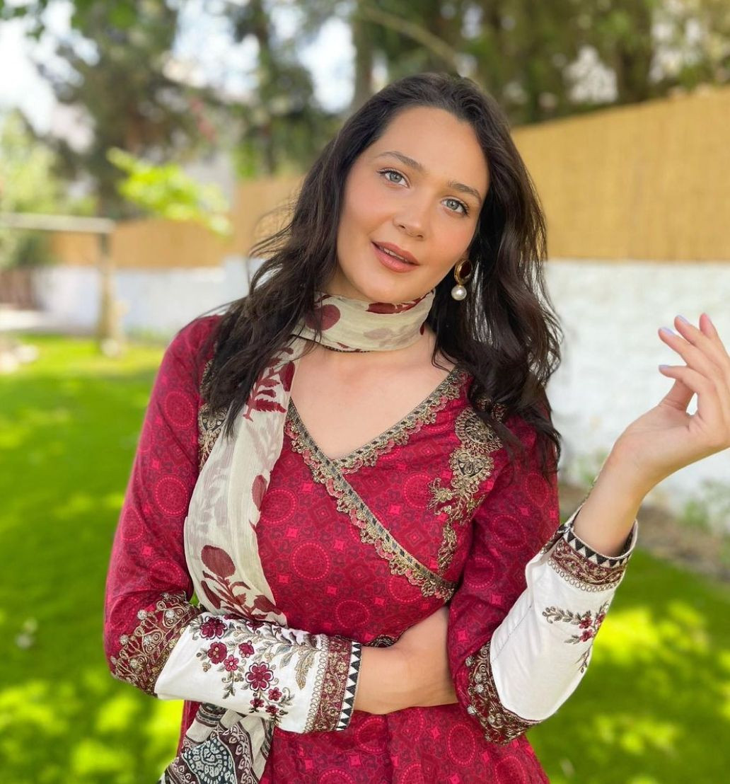 Oyuncu Gülsim Ali'nin tacizcisiyle başı dertte! 'Beni rahatsız etmeye devam edersen seni ifşa ederim' - Sayfa:3