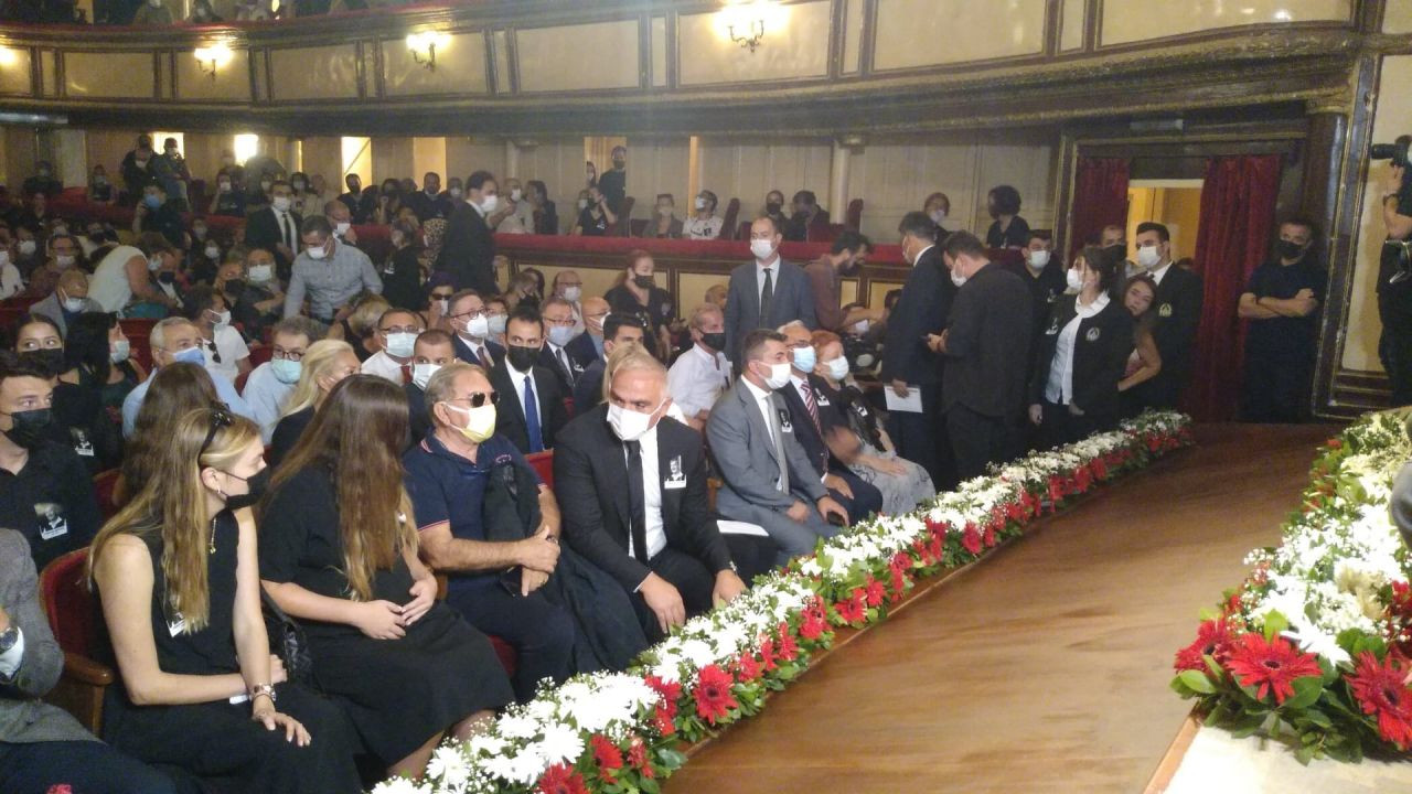 Ferhan Şensoy için Ses Tiyatrosu'nda tören düzenlendi (FOTO GALERİ) - Sayfa:3