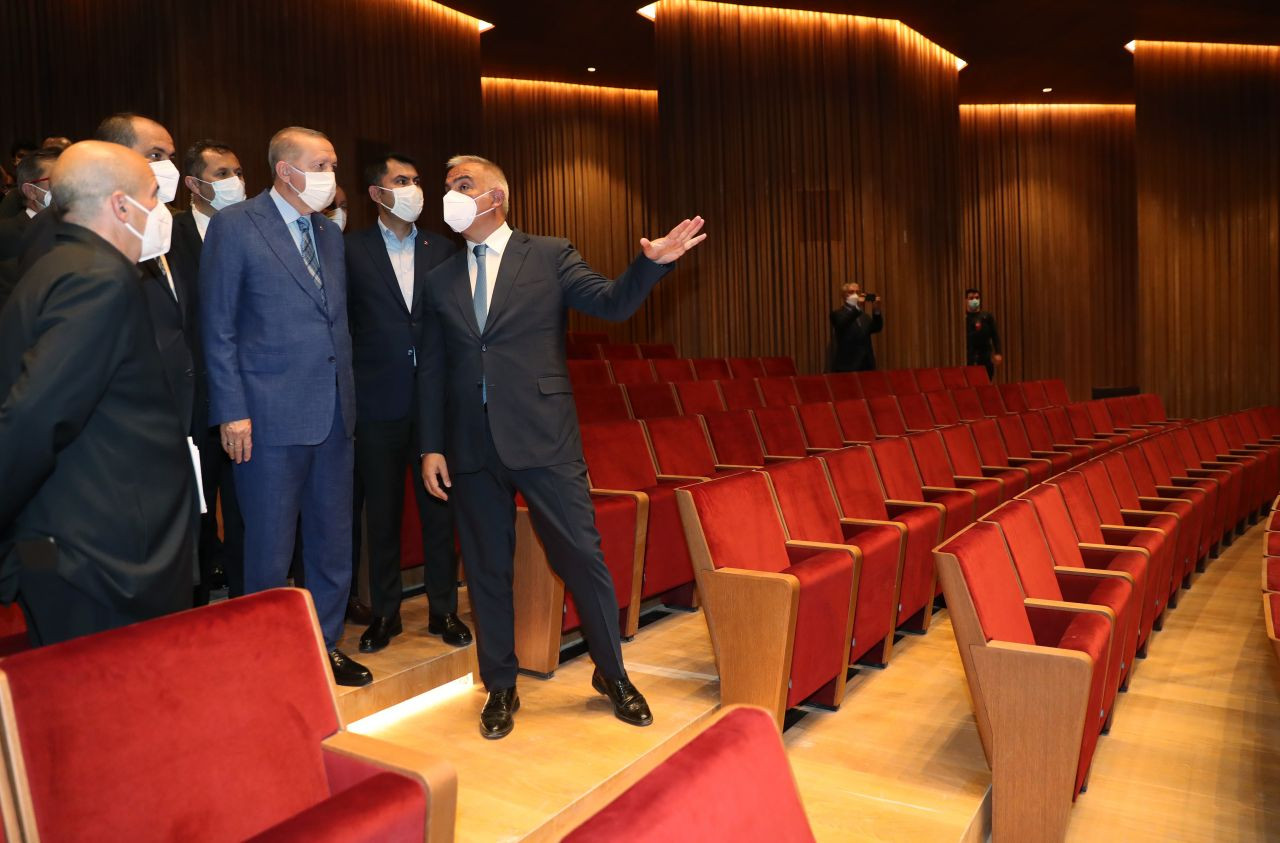 Cumhurbaşkanı Erdoğan, AKM'de incelemelerde bulundu - Sayfa:2