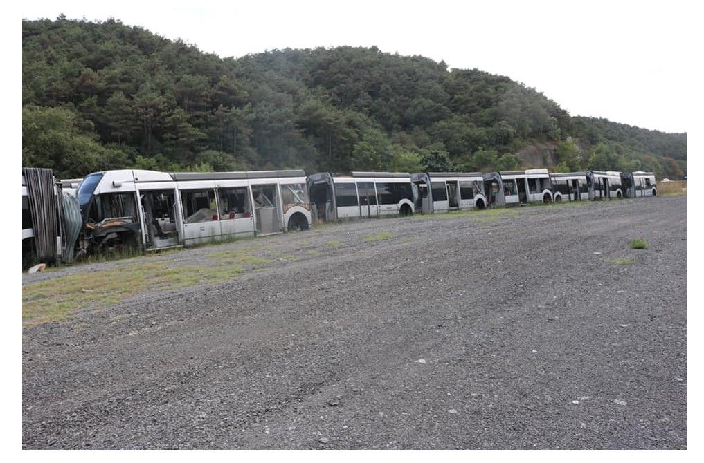 İstanbulluya müjde! İBB 160 yeni metrobüs aldı, çürümeye terk edilen araçları kamuoyuyla paylaştı - Sayfa:3