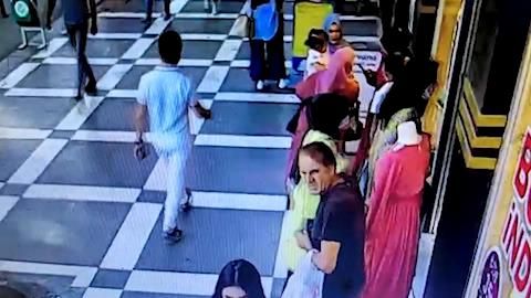 Bu hırsızlık pes dedirtti! Cansız mankeni böyle çaldı - Sayfa:2