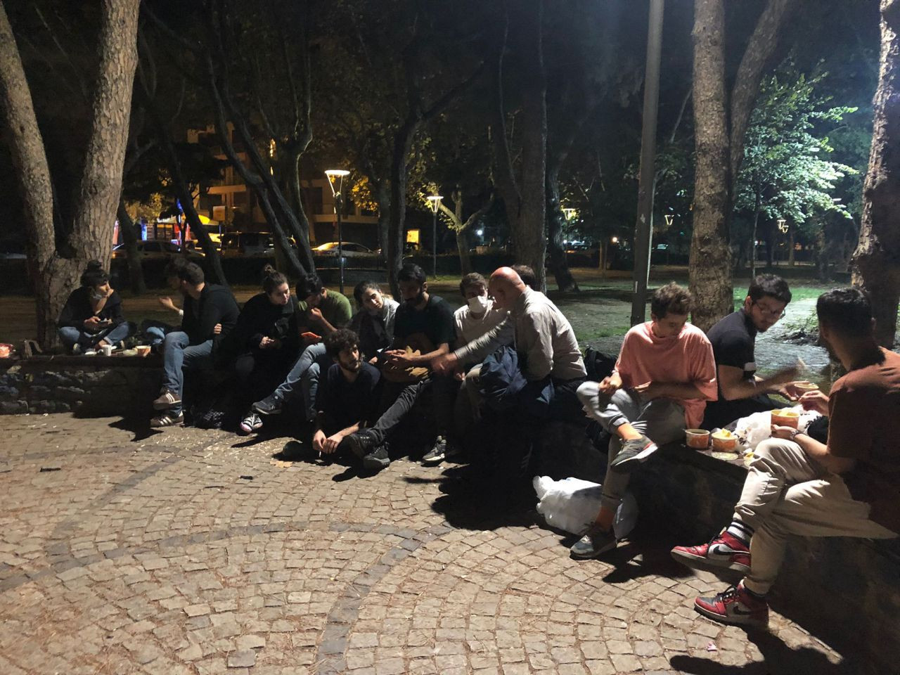 Öğrenciler fahiş kiralara isyan etti: Parkta yattılar! - Sayfa:4