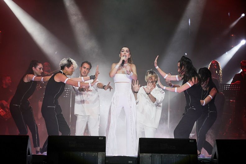 Hande Yener ve Serdar Ortaç bir araya geldi, ortalık sallandı - Sayfa:3