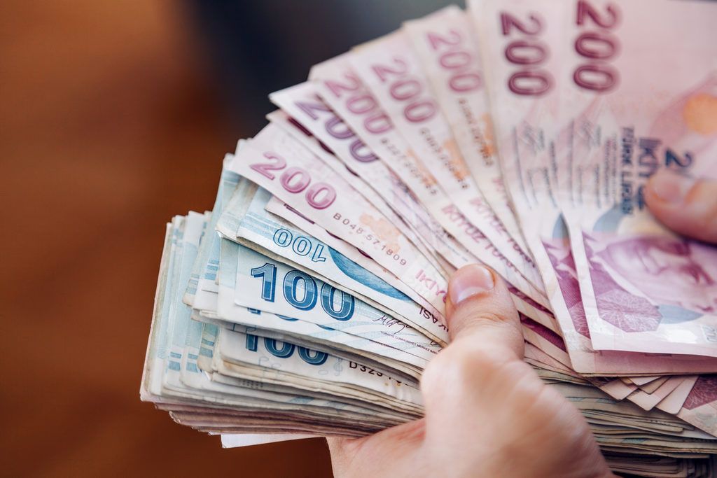 Memura piyango vurdu, hesaplara 5 bin lira yatacak! Memurlara ödül müjdesi... Hangi memur ne kadar ödeme alacak? - Sayfa:2