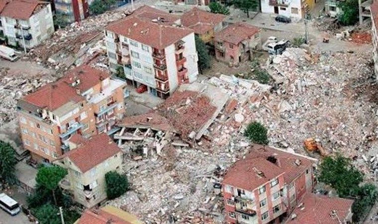 Marmara için korkutan tsunami uyarısı yaptı, "Kıyıya yakın insanları, araçları, canları sürükler" dedi. Bülent Oruç: Kurtulmak mümkün değil, bunu açıkça söylemek lazım - Sayfa:2