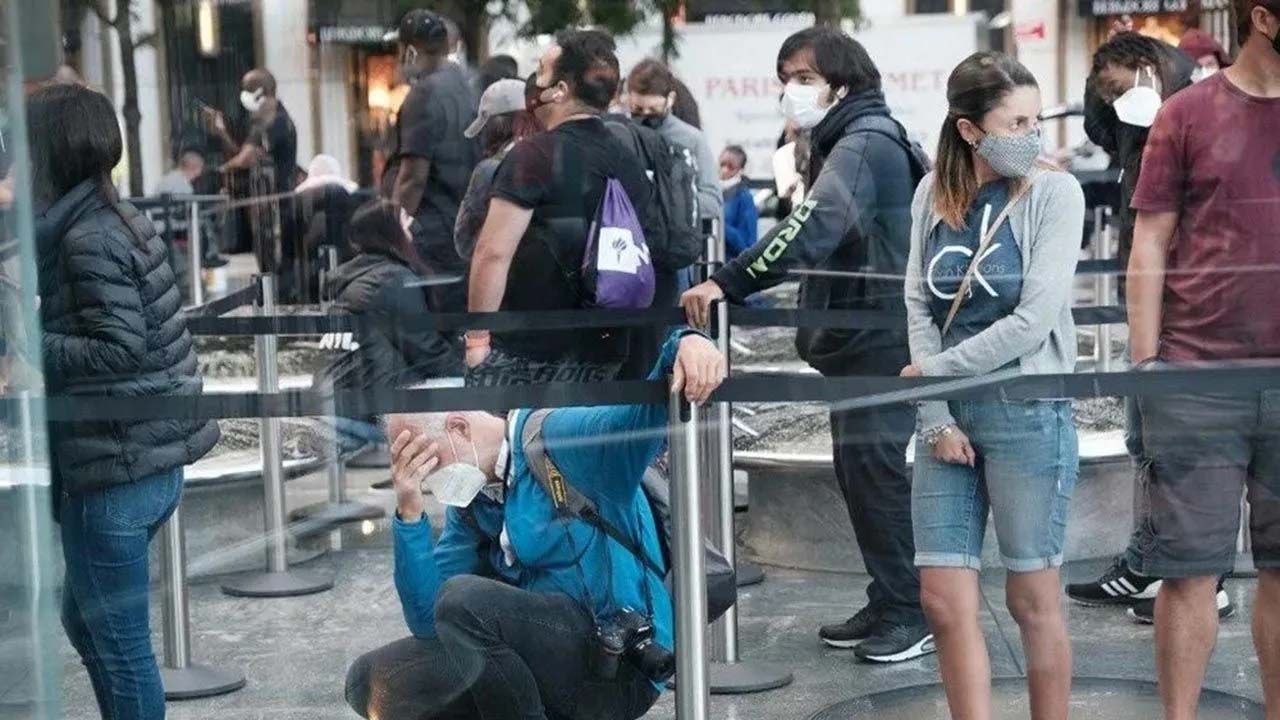 iPhone çılgınları iş başında! Dünyanın dört bir yanında bitmek bilmeyen iPhone 13 kuyrukları oluştu - Sayfa:2