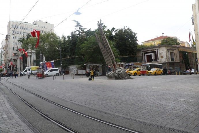 Galatasaray Meydanı yine Cumartesi Anneleri'ne kapalı... Cumartesi Anneleri, eylemin 861’incisini online olarak gerçekleştirdi - Sayfa:3