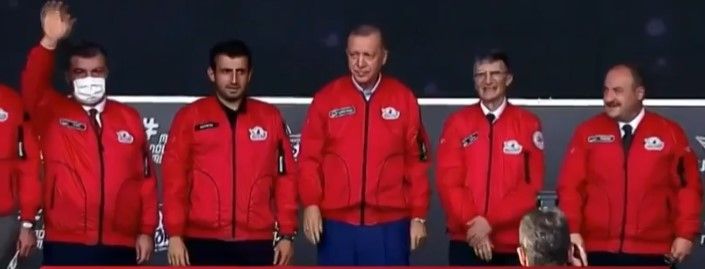 TEKNOFEST'te maske krizi! Fahrettin Koca, damat Selçuk Bayraktar'ın isteğini reddeti! - Sayfa:2