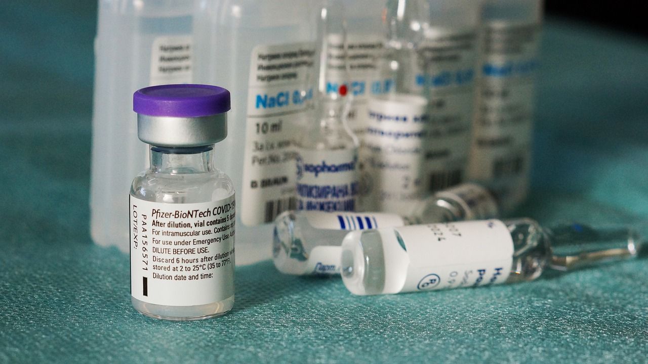 BioNTech aşısı olan 1 milyon kişi incelendi, ortaya çok çarpıcı sonuç çıktı: Koruyuculuğu yüzde 20'ye düştü - Sayfa:5