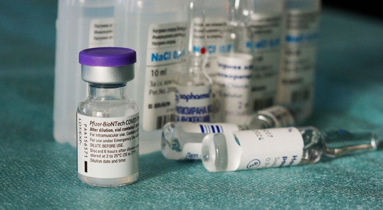 Biontech aşısı olanlar dikkat! Çukurova Üniversitesi hem Sinovac hem de Biontech antikor seviyesini açıkladı... Sinovac hem de Biontech'in 6 ay sonra koruyuculuğu ne kadar? - Sayfa:1