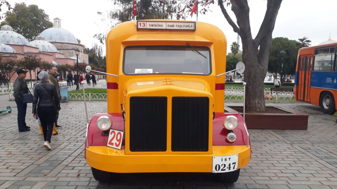 Sultanahmet'te kamyondan dönüştürülen nostaljik otobüse ilgi - Sayfa:3