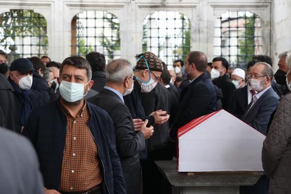 Özdemir Bayraktar'ın cenazesinde sürpriz isim! Cenazeye katılan eski Cumhurbaşkanı Abdullah Gül sosyal medyadan paylaşım da yaptı - Sayfa:3