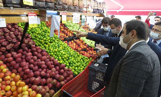 Erdoğan'ı kızdıracak sözler! Perakendecilerden 'fahiş fiyat' tepkisi! BİM İcra Kurulu Üyesi Galip Aykaç: Gıda fiyatlarındaki yüksek artışın sorumlusu marketler değildir - Sayfa:3