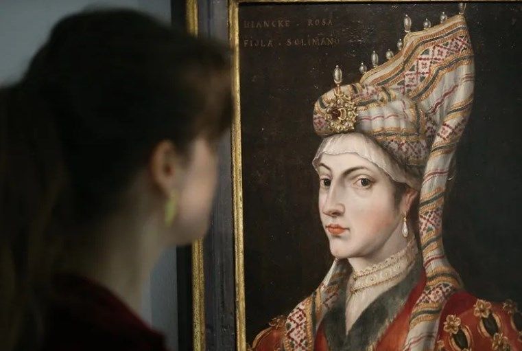 Hürrem Sultan 2 milyon, gözlük 32 milyon lira! Satışa çıktı, fiyatlar şaşırttı - Sayfa:2