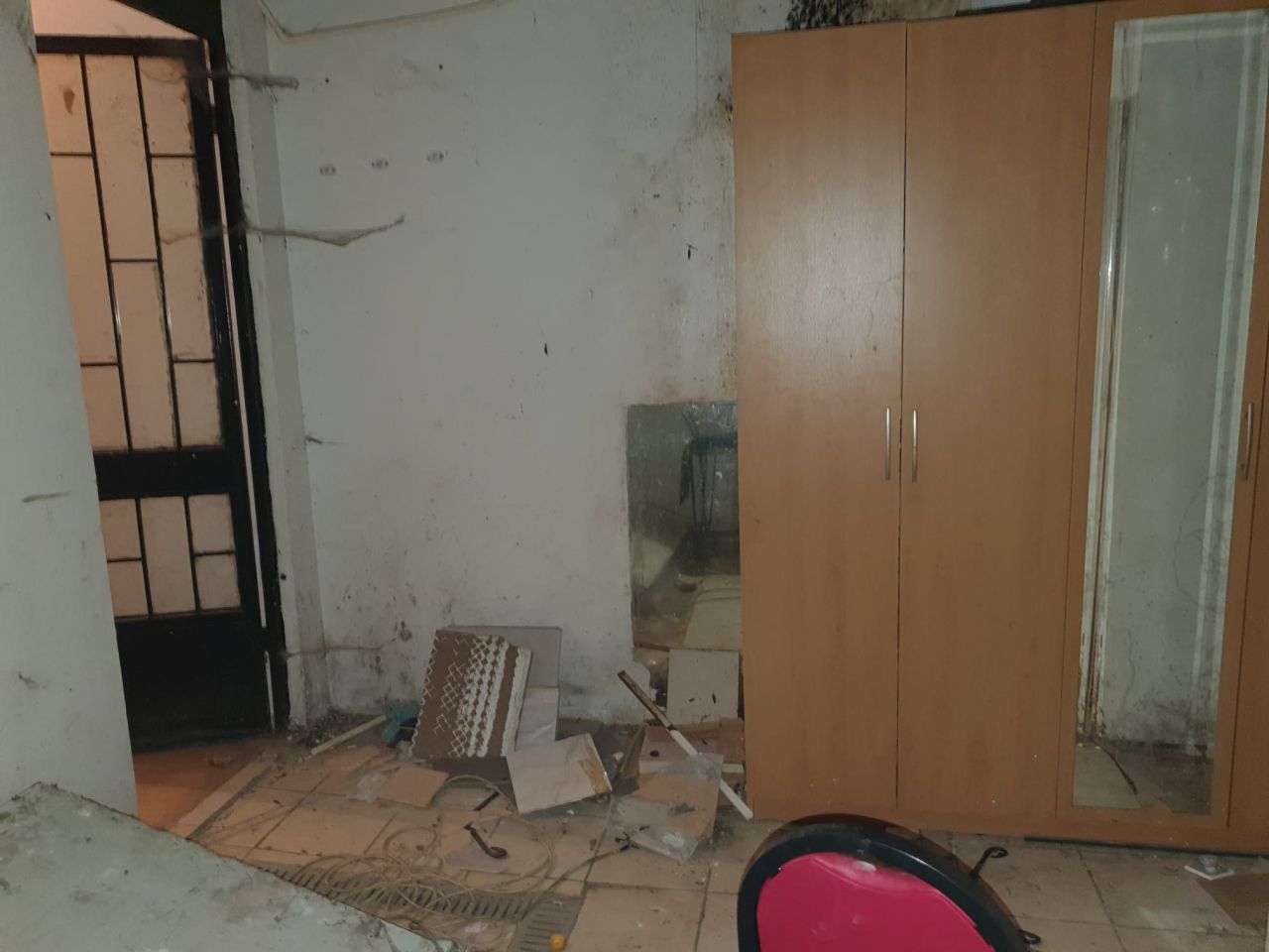 Doğa manzaralı diye kandırdıkları odanın hali görenleri şoke etti - Sayfa:4