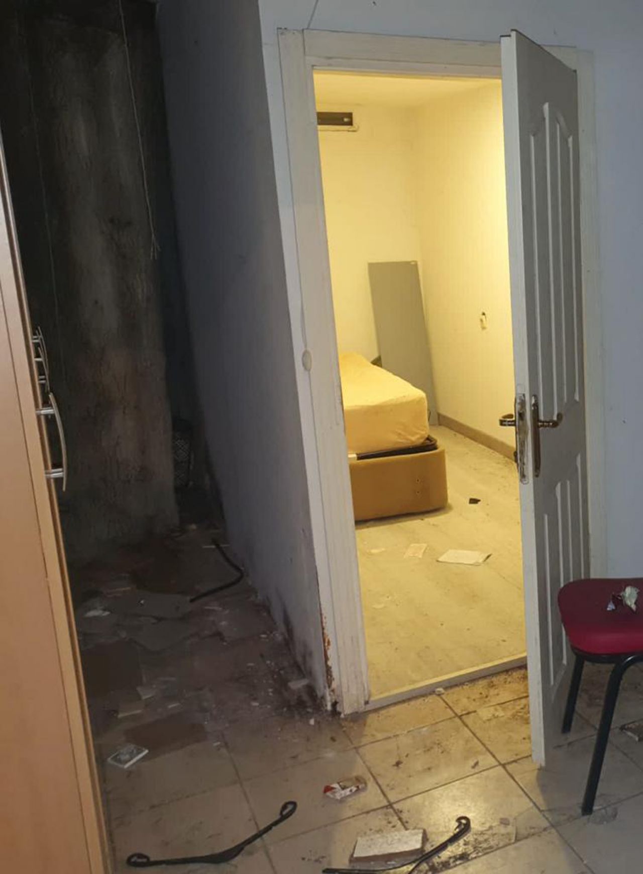 Doğa manzaralı diye kandırdıkları odanın hali görenleri şoke etti - Sayfa:2