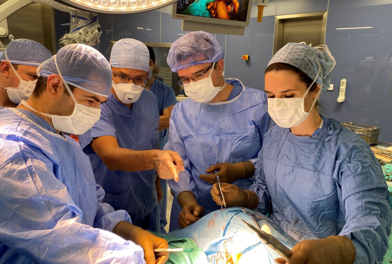 Kamerunlu yapışık ikizler ameliyatla Türkiye'de ayrıldı - Sayfa:1