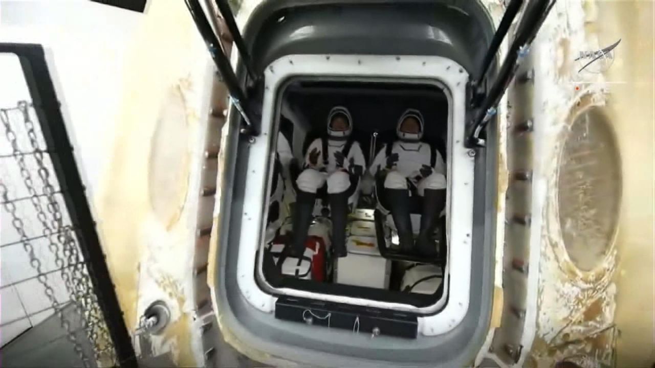 Crew-2 astronotları, 199 günlük görevden sonra Dünya’ya geri döndü - Sayfa:1