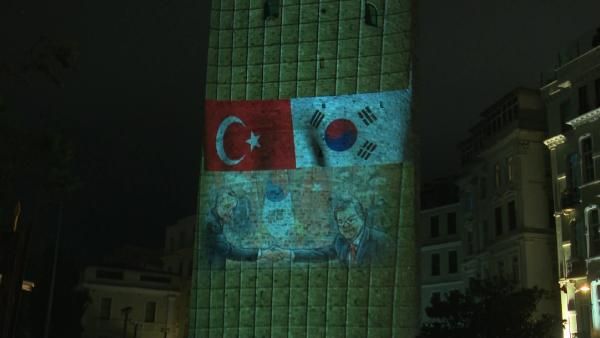 Galata Kulesi'nde Kore Kültür Merkezi gösterisi - Sayfa:2