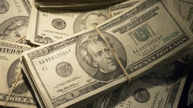 FLAŞ! Dev banka doların 14 lira olacağını açıkladı. Unicredit ekonomistleri dolar ve eurodaki yükselişe karşı Merkez Bankası'nın iki hamlesini yazdı. Unicredit, Merkez Bankası'nın ne zaman faiz artırımına gideceğini de açıkladı - Sayfa:1