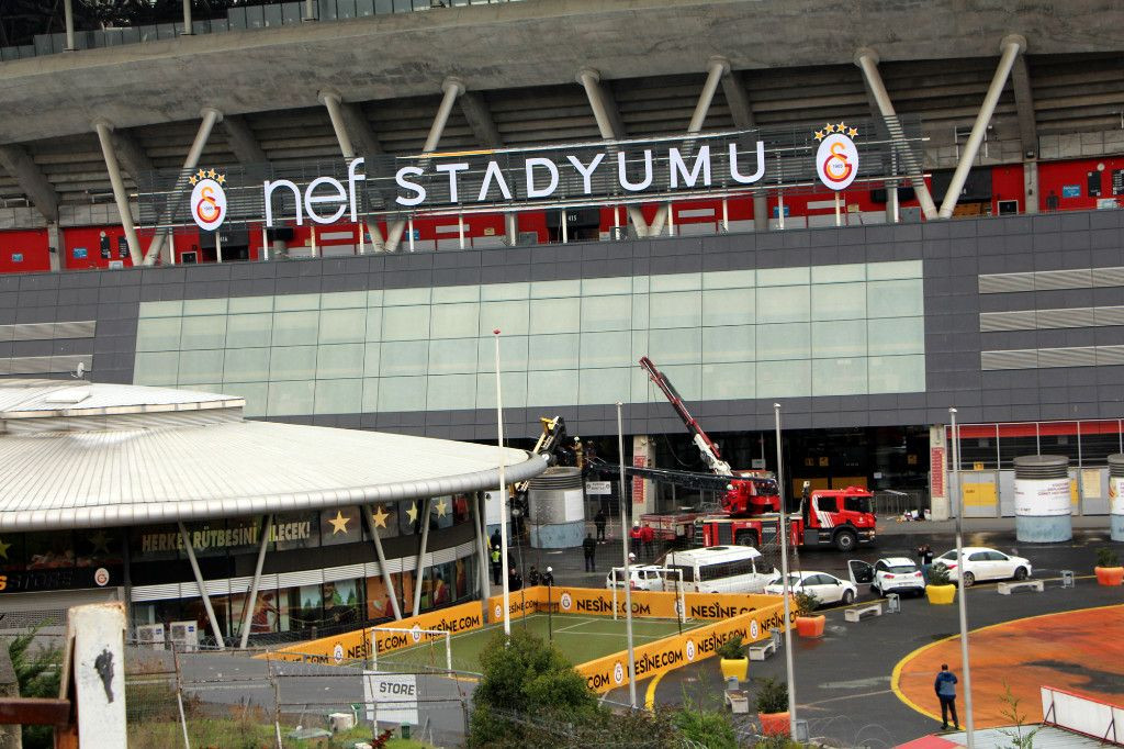 Galatasaray'ın stadında korkutan kaza - Sayfa:4