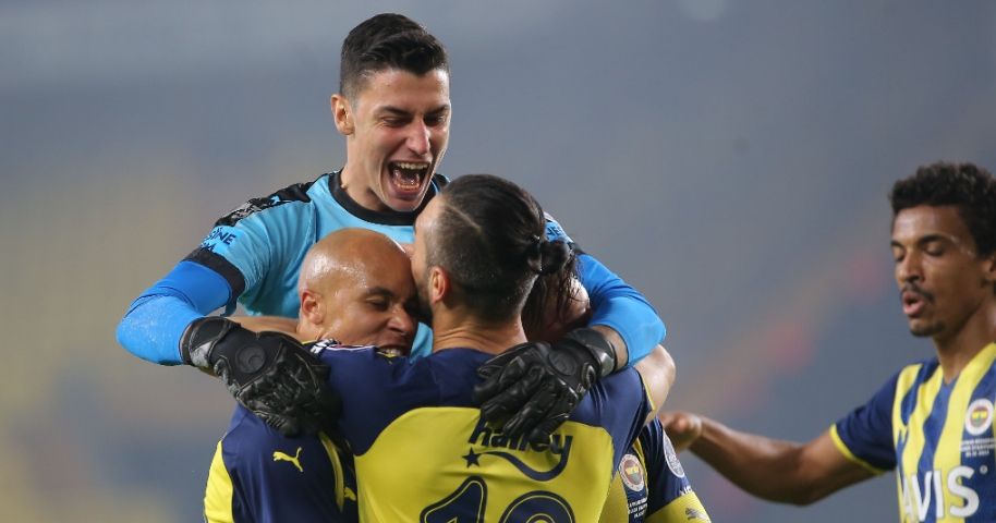 Fenerbahçe 4 futbolcuyla imzalıyor - Sayfa:2