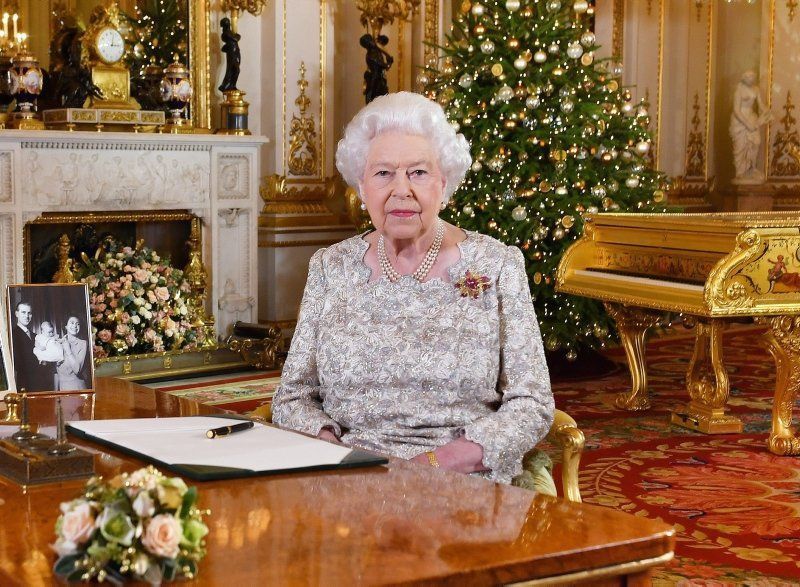 Kraliçe Elizabeth'ten torununa ilginç Noel hediyesi - Sayfa:4