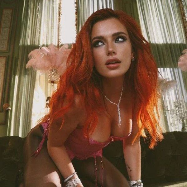 Bella Thorne jartiyerli Noel pozlarını paylaştı, Instagram'da yorum yağmuruna tutuldu! - Sayfa:11