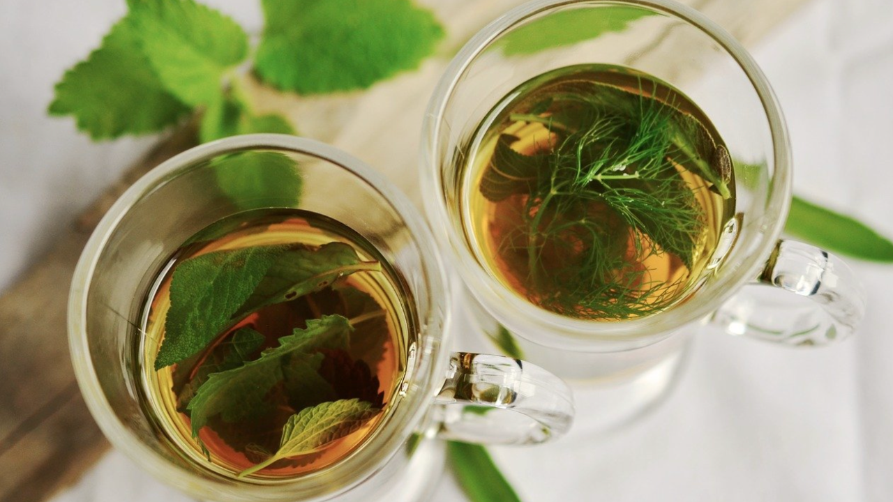 Bitki çayı kullananlar dikkat! Sağlık için birebir ama zararı da var. Sağlığınızdan olmayın. Aşırı bitki çayı tüketimi böbreklerde tahrişe neden olabilir - Sayfa:2