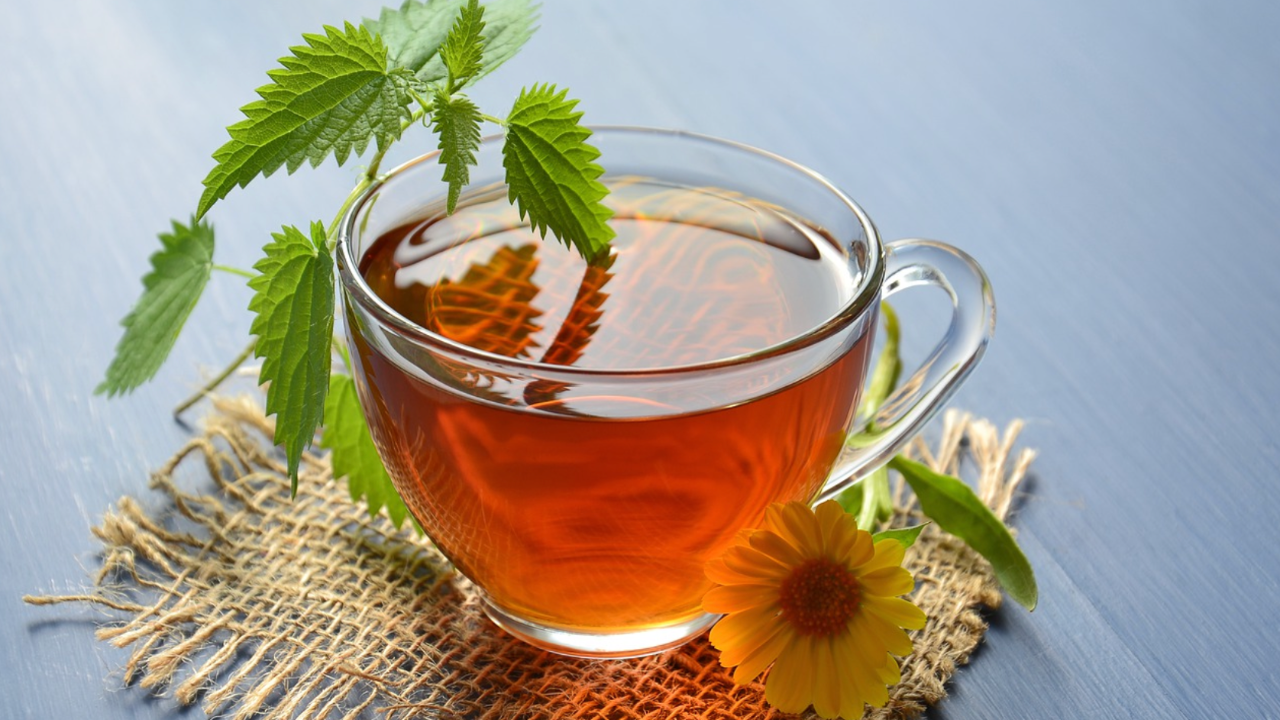 Bitki çayı kullananlar dikkat! Sağlık için birebir ama zararı da var. Sağlığınızdan olmayın. Aşırı bitki çayı tüketimi böbreklerde tahrişe neden olabilir - Sayfa:3