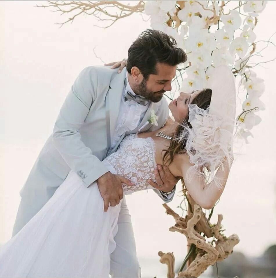 Beren Saat ve Kenan Doğulu dudak dudağa - Sayfa:9