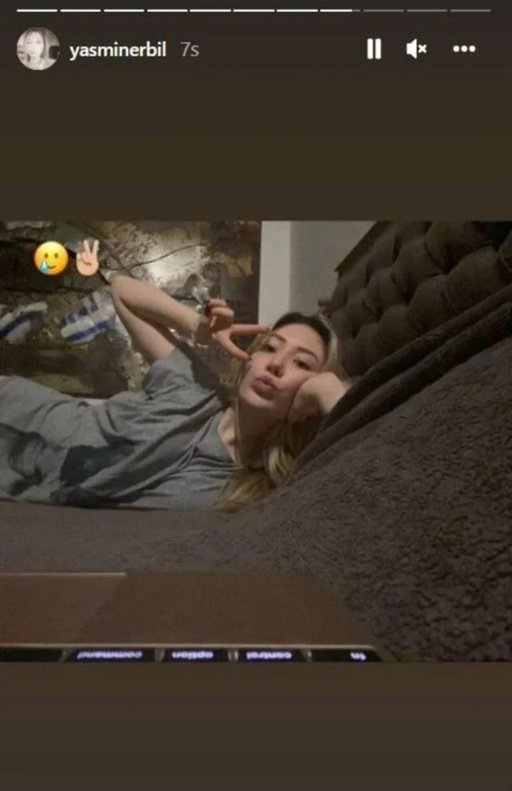 Mehmet Ali Erbil'in kızı Yasmin Erbil yatak odasından paylaştı! İç çamaşırsız pozu, sosyal medyayı salladı - Sayfa:13