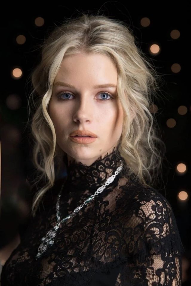 OnlyFans fotoğrafları internete sızdırılmıştı... Lottie Moss üstsüz paylaşımlarıyla olay yarattı - Sayfa:15