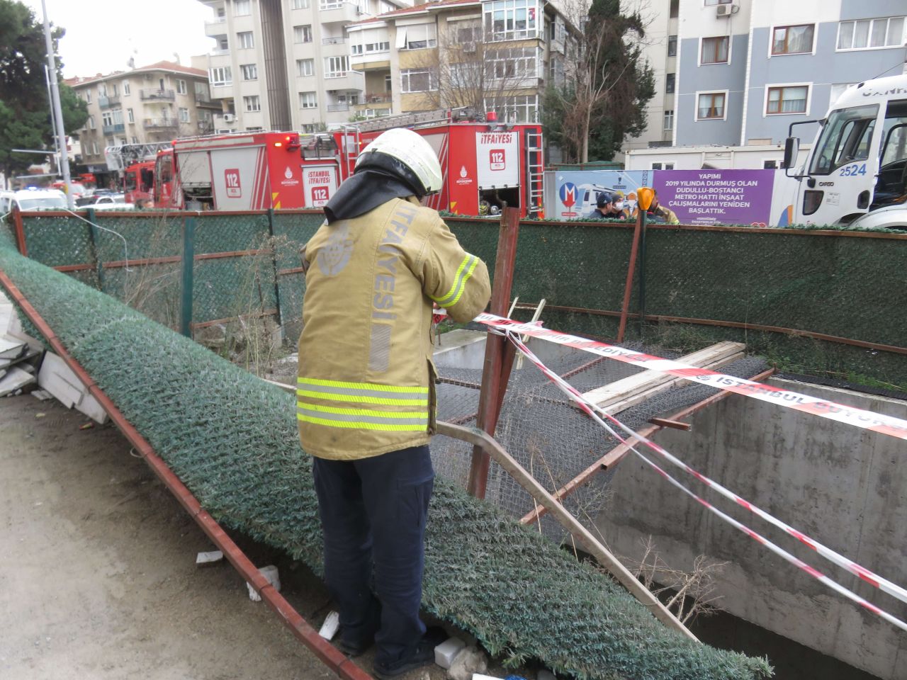 Dudullu-Bostancı metro inşaatında feci kaza... 25 metre yükseklikten metro inşaatındaki boşluğa düştü: Hayati tehlikesi sürüyor - Sayfa:3