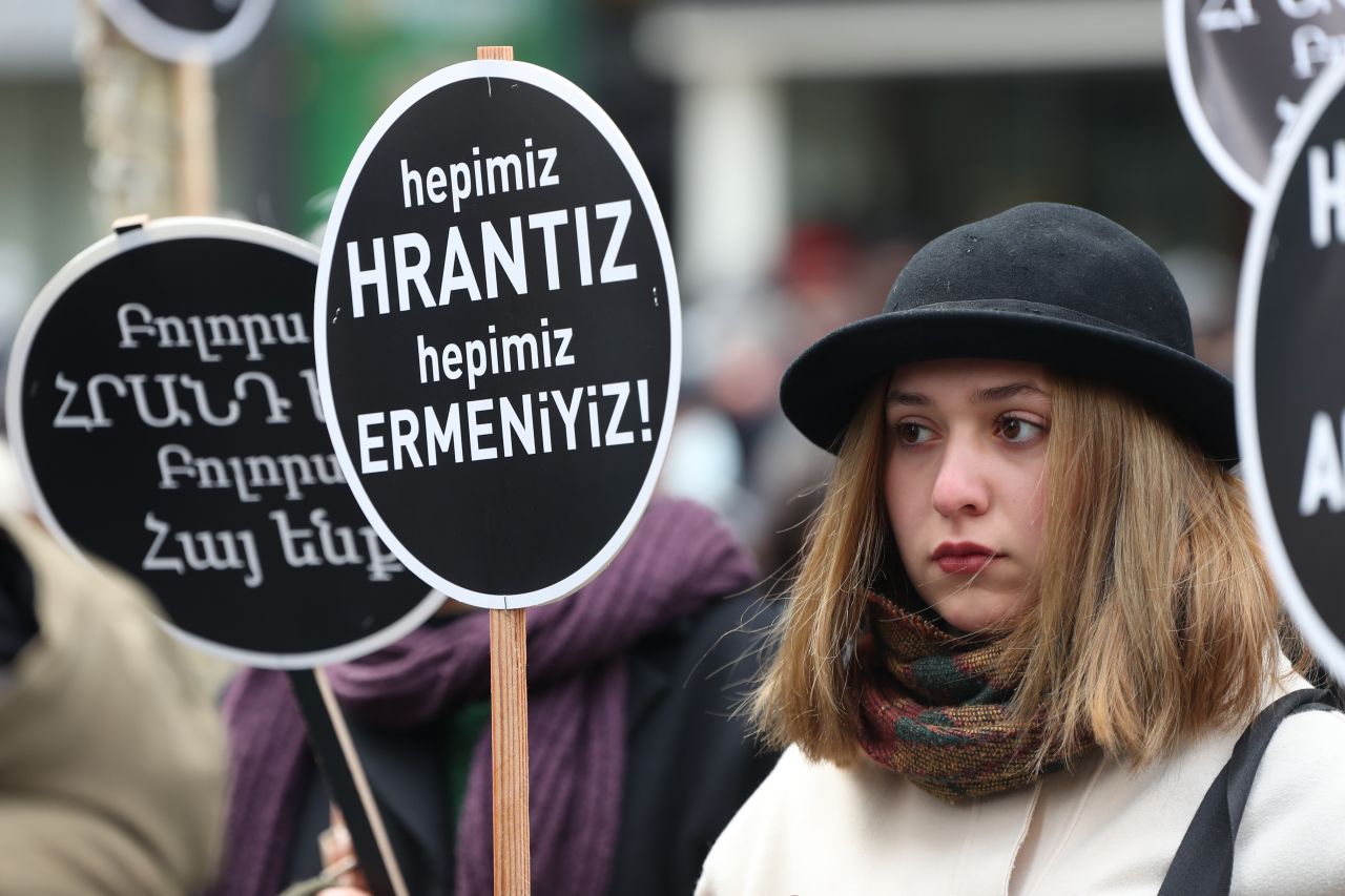 Hrant Dink için Agos Gazetesi önünde anma (FOTO GALERİ) - Sayfa:3