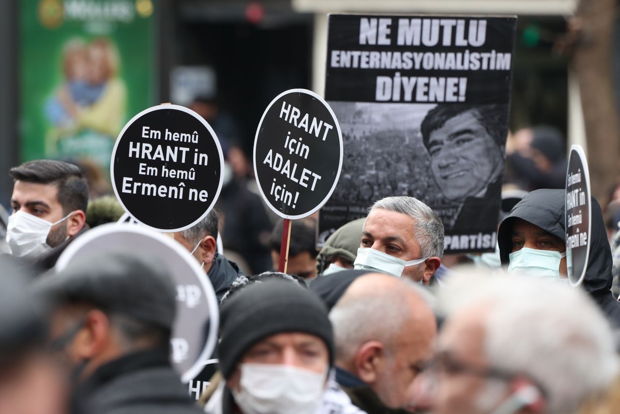 Hrant Dink için Agos Gazetesi önünde anma (FOTO GALERİ) - Sayfa:2