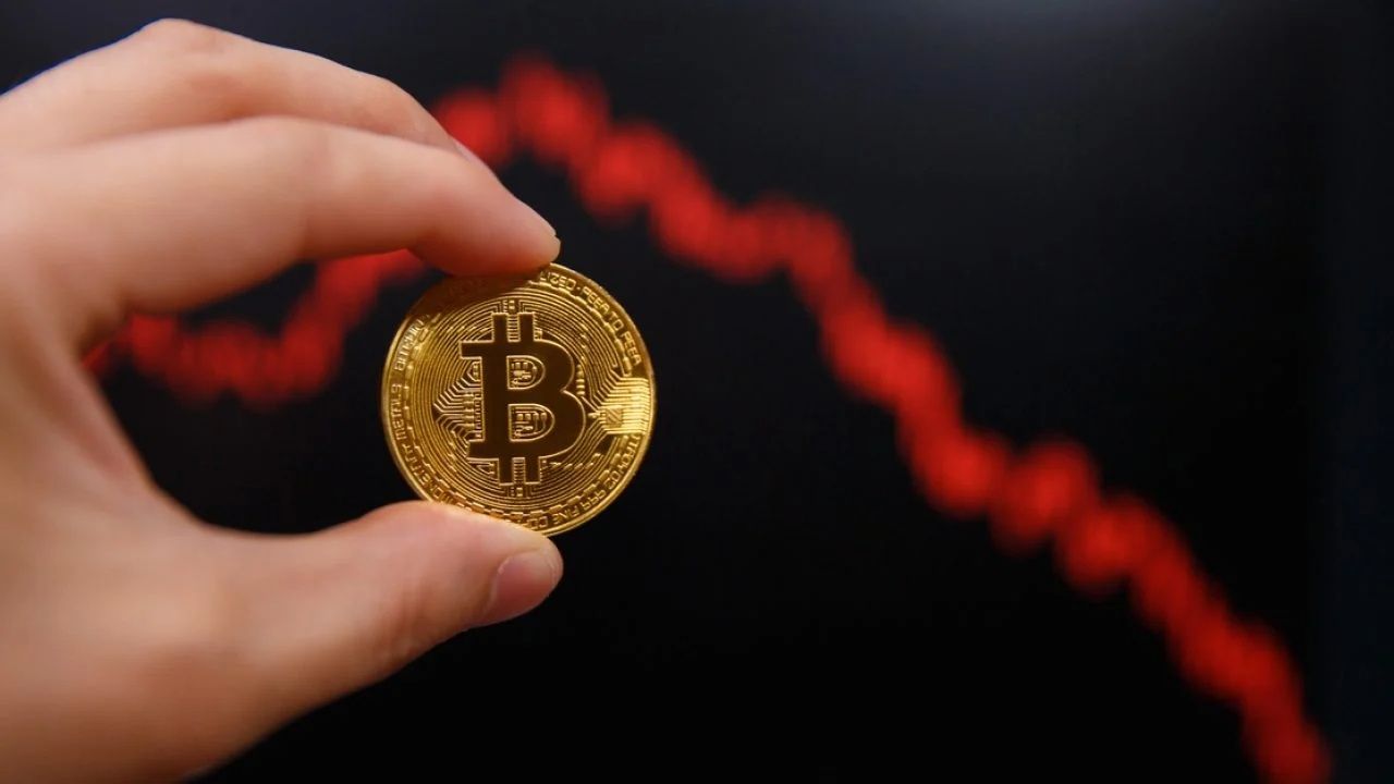 Bitcoin çakıldı! Bitcoin'de sert düşüş - Sayfa:1