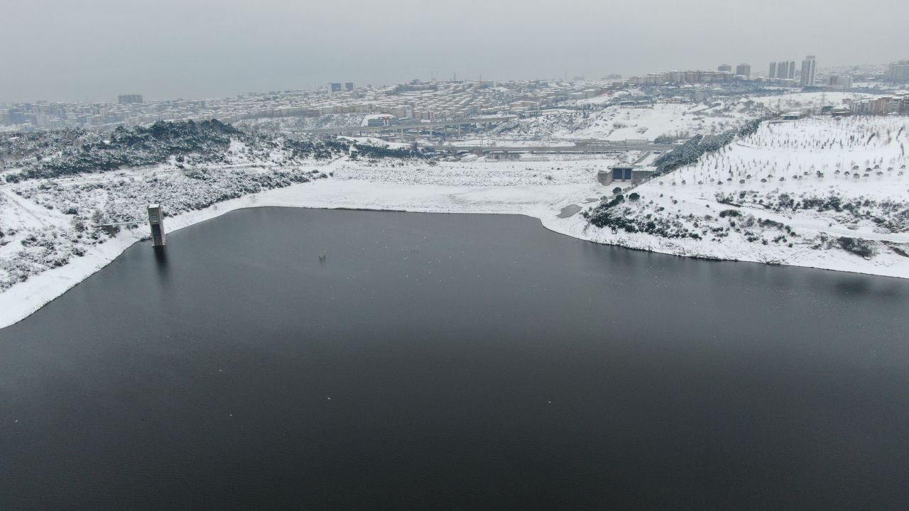 Kar, İstanbul'a yaradı barajlardaki doluluk oranı arttı. İşte İstanbul'daki barajların doluluk oranı - Sayfa:1