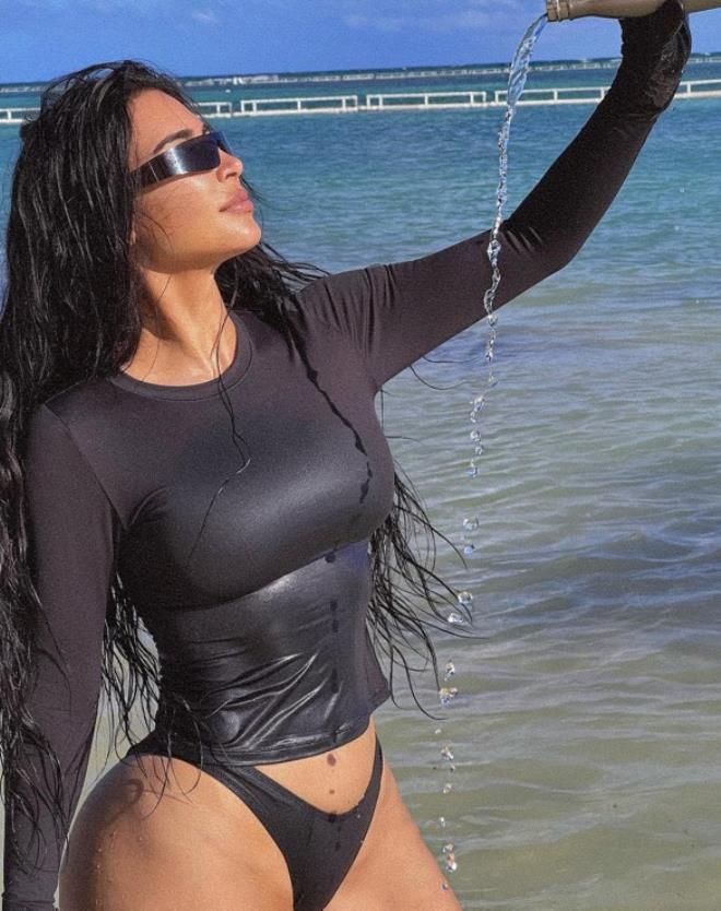 Kim Kardashian alay konusu oldu: O fotoğrafı hemen sildi! - Sayfa:1