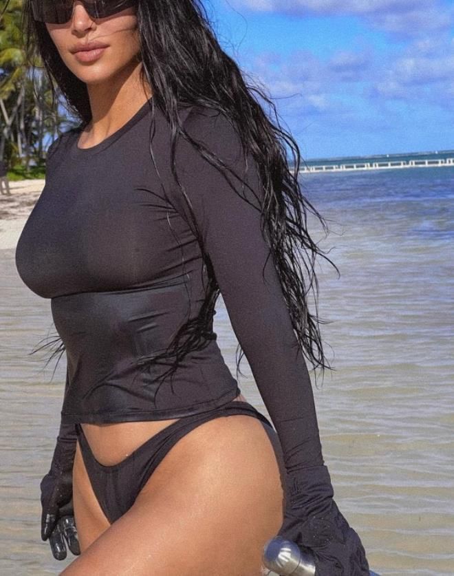 Kim Kardashian alay konusu oldu: O fotoğrafı hemen sildi! - Sayfa:4