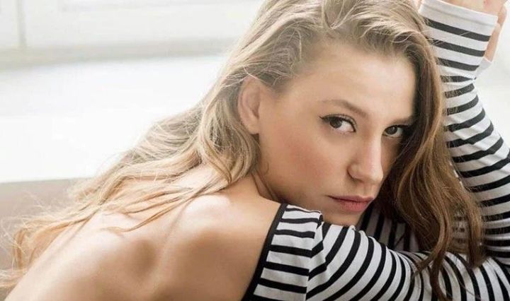 Serenay Sarıkaya'dan dikkat çeken paylaşım! Ünlü oyuncu kime mesaj verdi - Sayfa:11