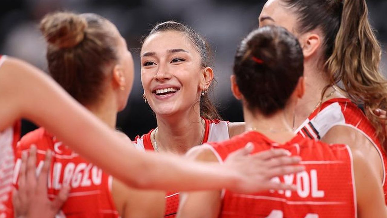 Milli voleybolcu açıkladı: Survivor'a katılacak mı? - Sayfa:1