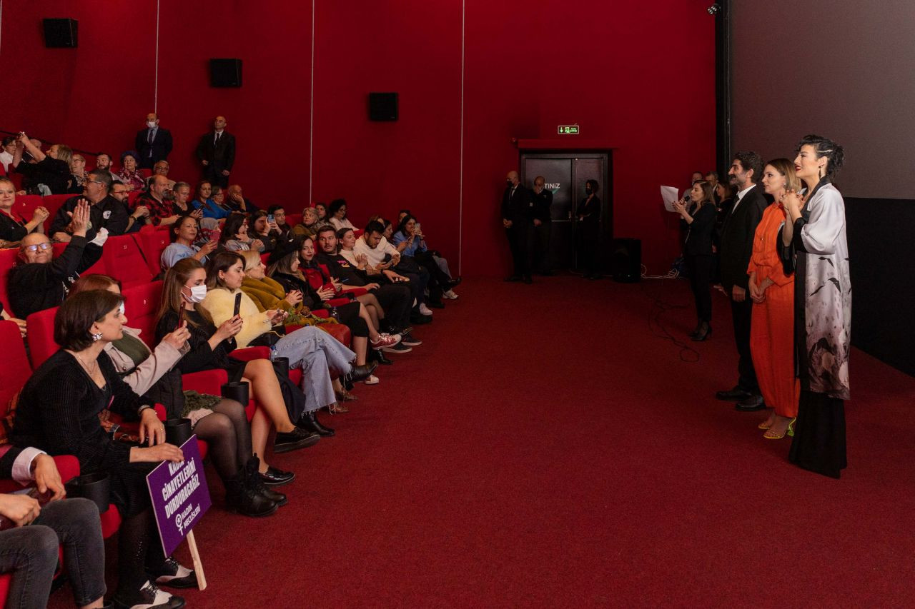 Bergen filmi, İzmir özel gösteriminde çok değerli konuklar ağırladı - Sayfa:4