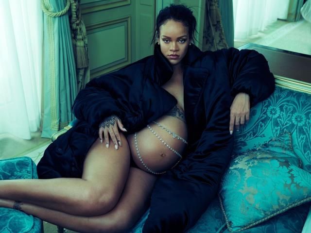 Rihanna'nın iç çamaşırsız pozları olay oldu! Fotoğraflara yorum yağdı - Sayfa:14