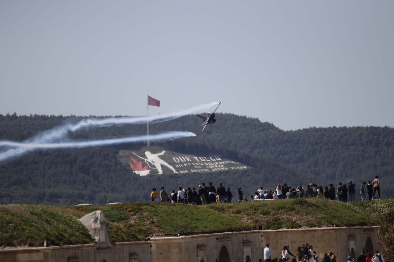 SOLOTÜRK Çanakkale'de çocuklar için uçtu - Sayfa:5