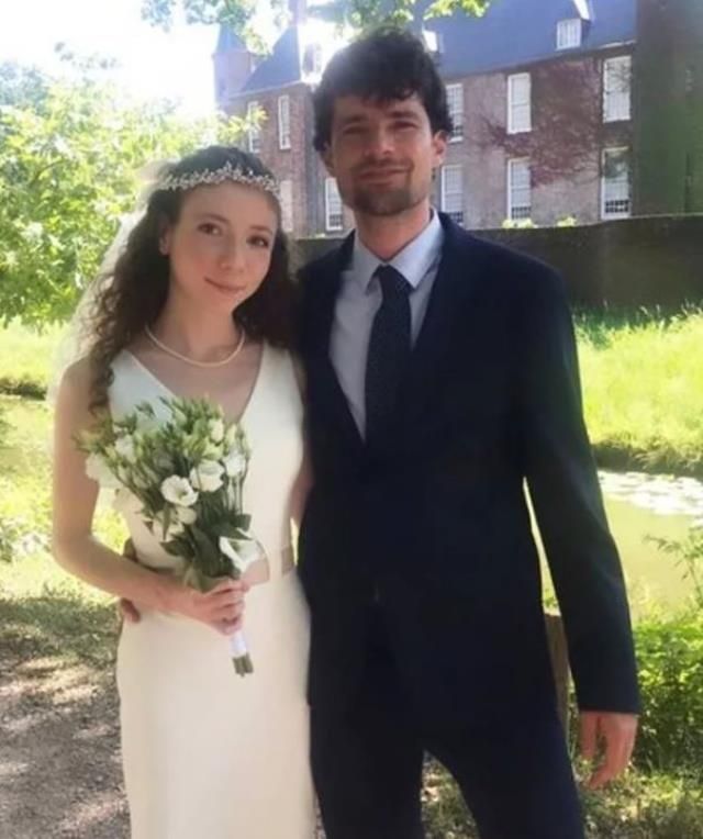 Yargı dizisinin genç oyuncusu Ece Yüksel, çocukluk aşkıyla evlendi - Sayfa:3